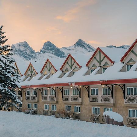 Canmore Inn & Suites Екстер'єр фото