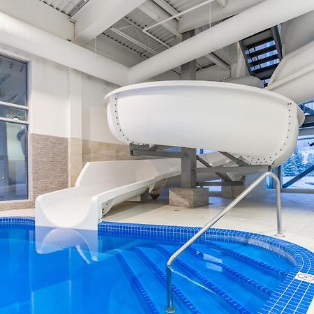 Canmore Inn & Suites Екстер'єр фото