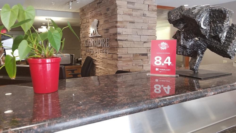 Canmore Inn & Suites Екстер'єр фото